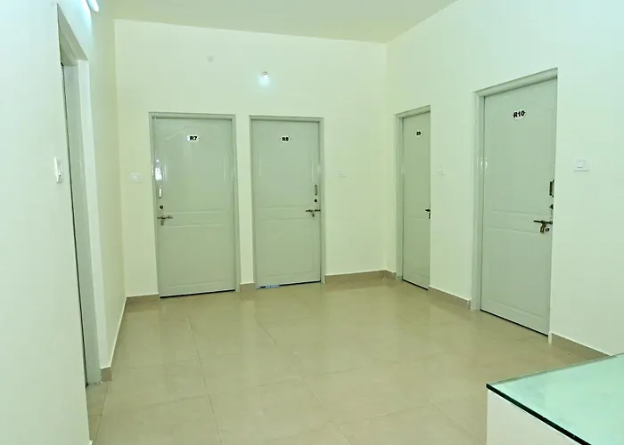 Rr Service Apartment