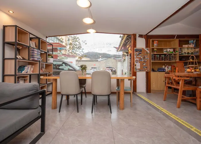 Shangri-La Guilu Homestay