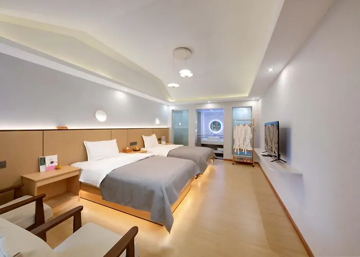 Shangri-La Guilu Homestay