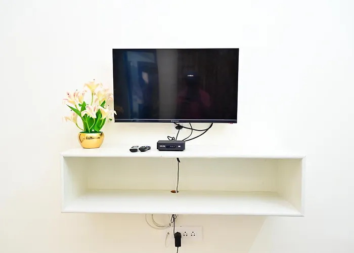 Rr Service Apartment