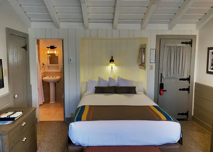 Bright Angel Lodge - Inside The Park