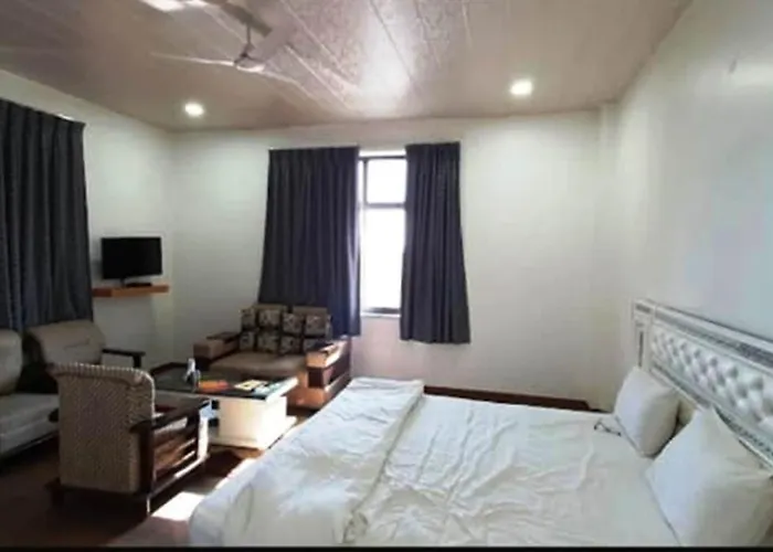 Hotel Aam Bagh & Jain Shikanji