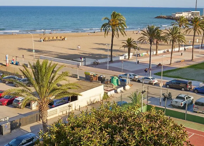 Beachfront Apartment With Sea Views & Pool - El Puig