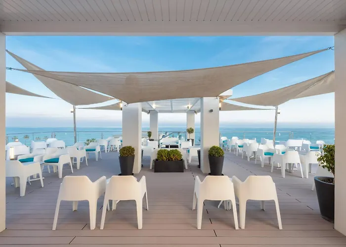 Hotel Las Arenas Affiliated by Meliá