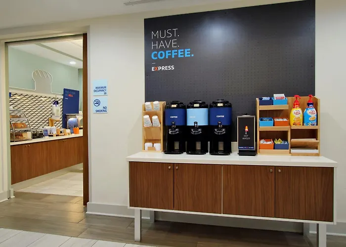 Holiday Inn Express & Suites Oakland - Airport By Ihg