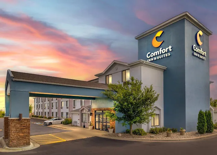 Comfort Inn & Suites Rochester South Mayo Clinic