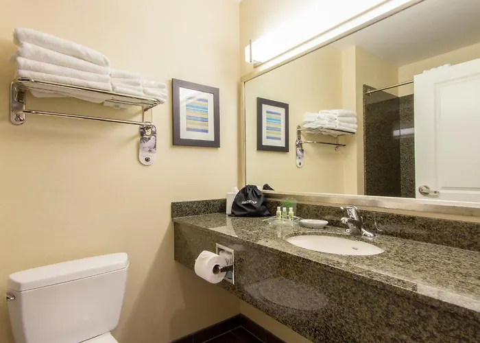 Holiday Inn & Suites Scottsdale North - Airpark By Ihg