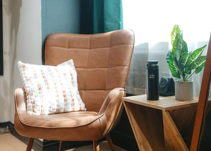 The Block Hotel Bentonville