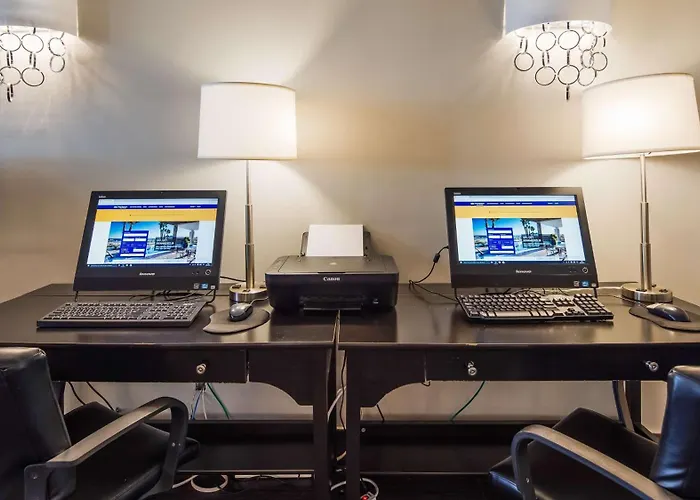 Best Western Laval-Montreal&Conference Centre