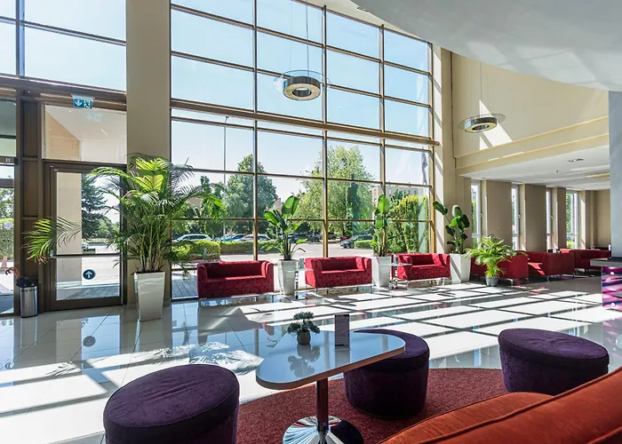 ETO Park Hotel Business&Stadium