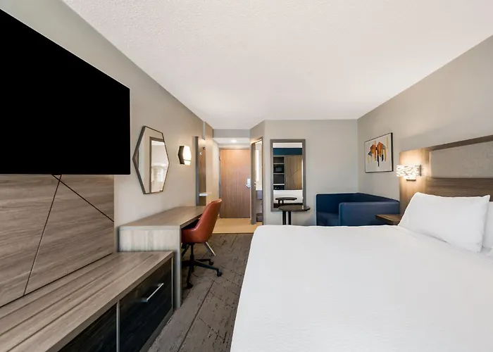 Holiday Inn Express Hotels- Hampton By Ihg