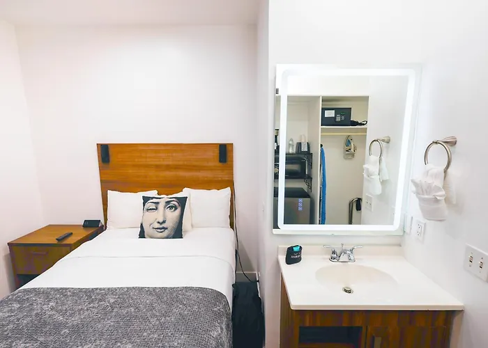 Urban Boutique Hotel- Little Italy, Downtown San Diego