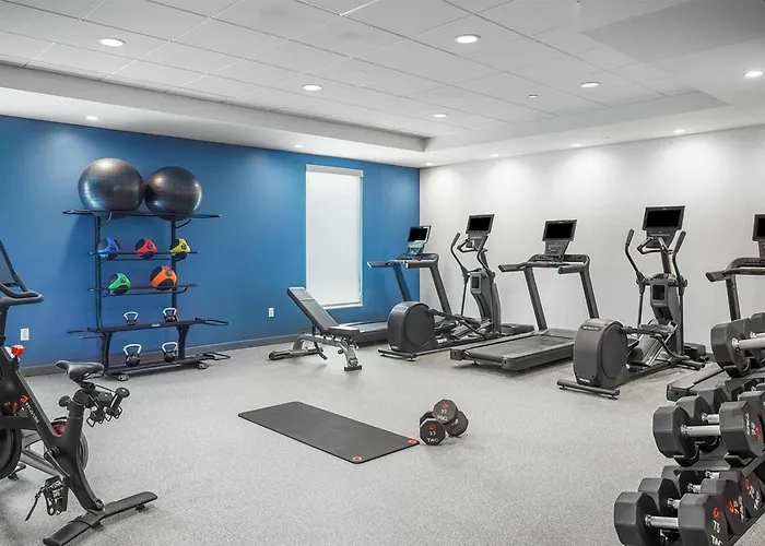 Home2 Suites By Hilton Milwaukee Airport