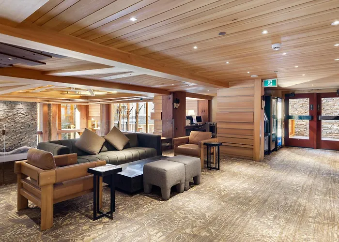 Moose Hotel And Suites