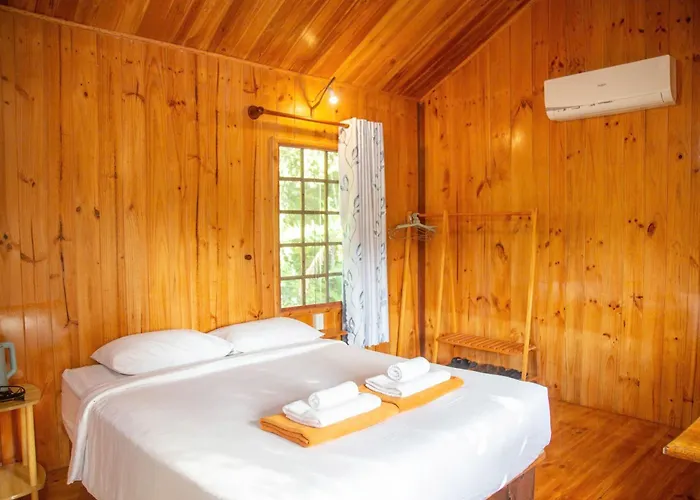 Phu Quoc Valley Sen Bungalow