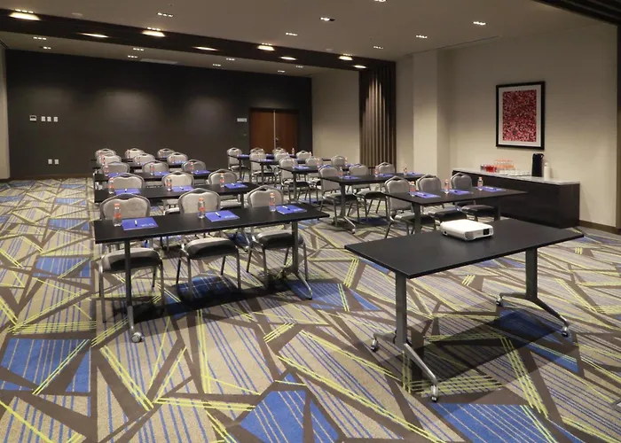 Holiday Inn Express - Monterrey - Fundidora By Ihg