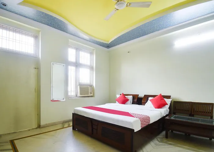 Hotel O Raj Palace
