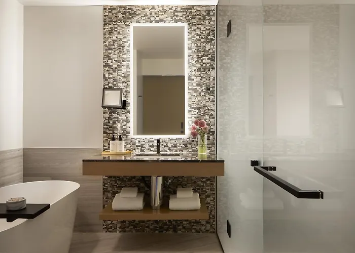 Intercontinental Seattle Bellevue, By Ihg