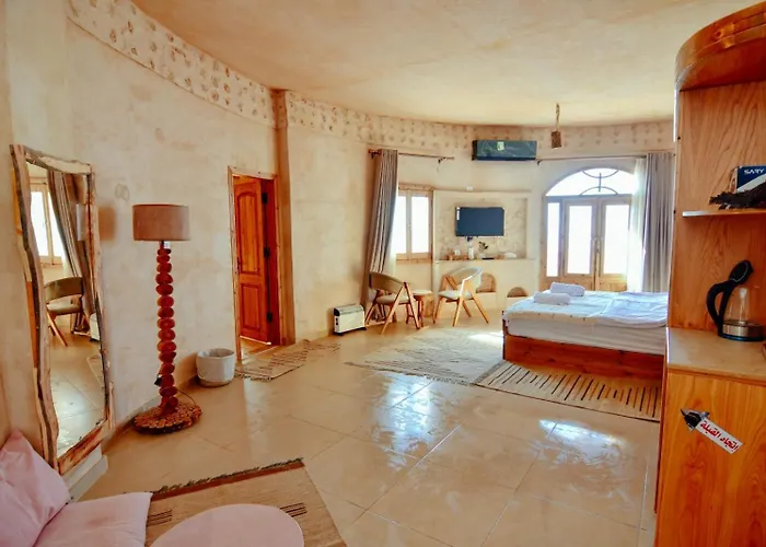 Breezy Island Hotel