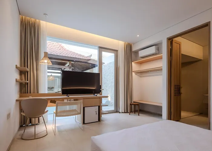 Astavana Suites Batubelig