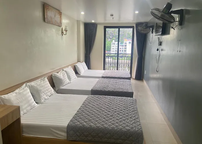 Anh Nhu Hostel & Restaurant Cat Ba