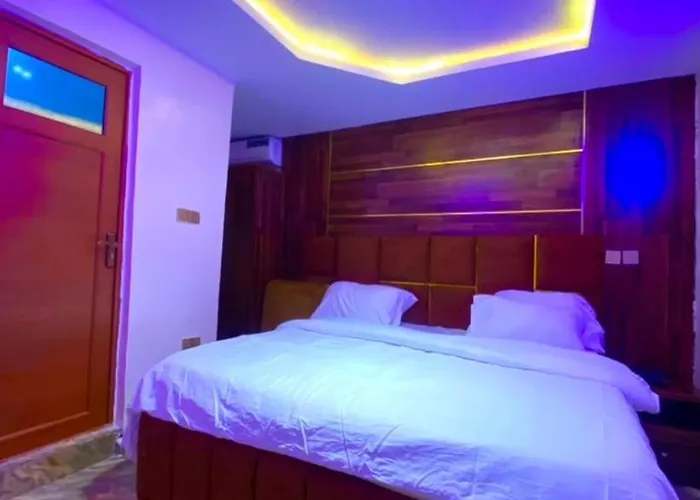 Arcade Luxury Hotel