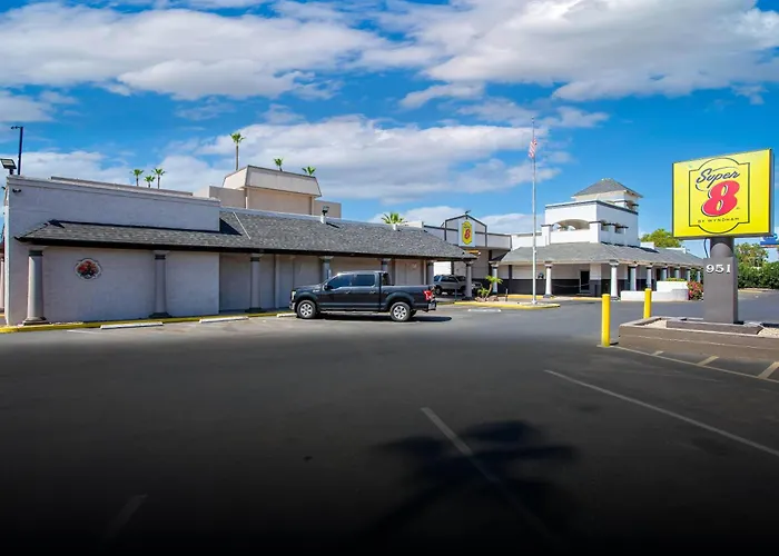 Super 8 By Wyndham Mesa Downtown Near Convention Center