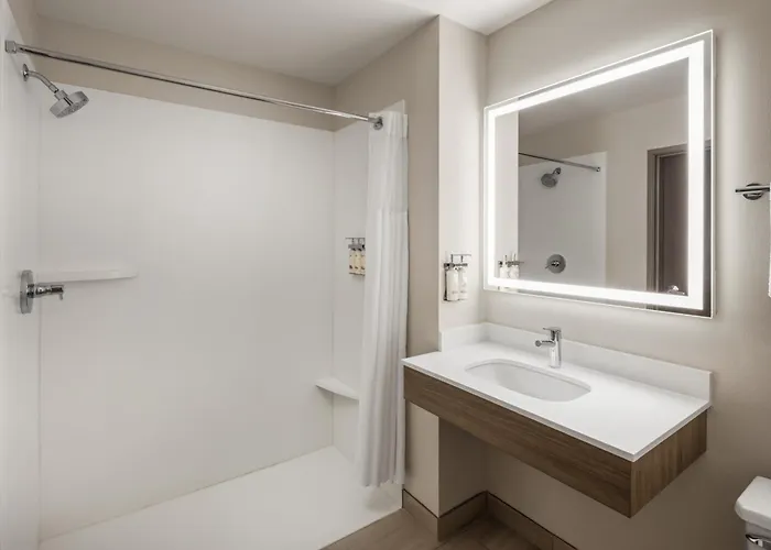 Holiday Inn Express & Suites Seattle Downtown - Lake Union By Ihg