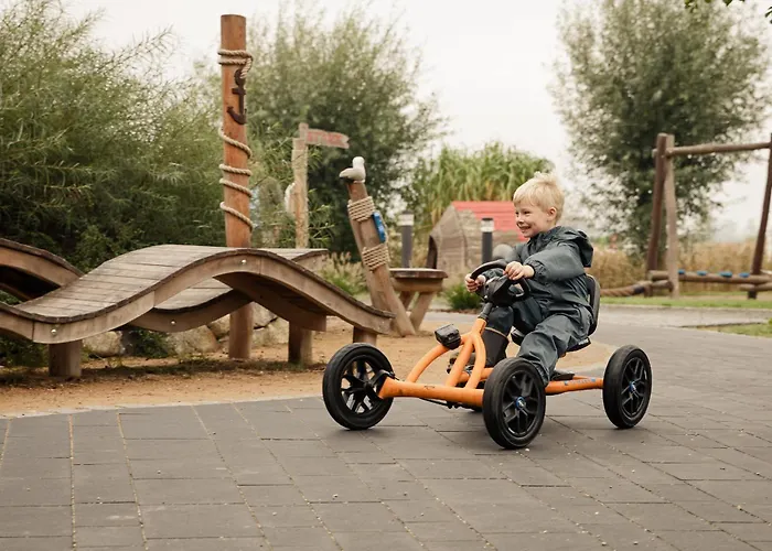 Familien Wellness Hotel Seeklause GmbH&CoKG mit großem Abenteuerspielplatz Piraten-Insel-Usedom Kinder immer All-Inklusive&Getränke ganztags inklusive