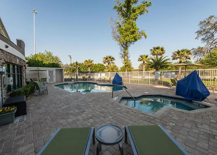 Holiday Inn Express Hotel & Suites Jacksonville-Blount Island By Ihg
