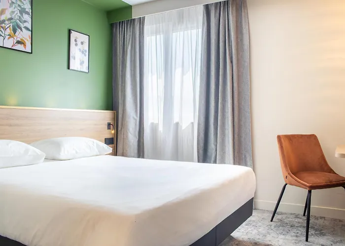 Brit Hotel Cahors Centre - Le Valentre