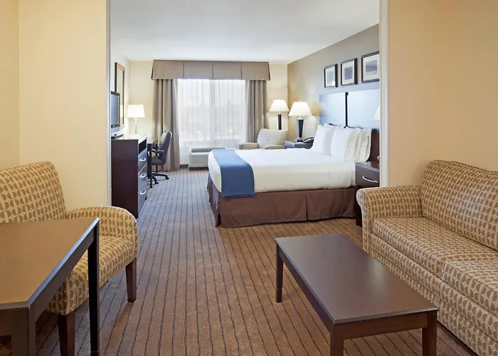 Holiday Inn Express & Suites Clovis Fresno Area By Ihg