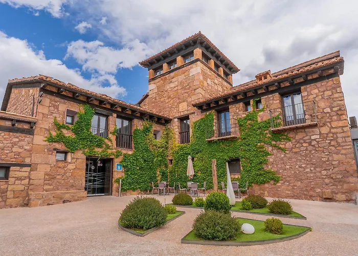 Hotel Restaurante Masia La Torre