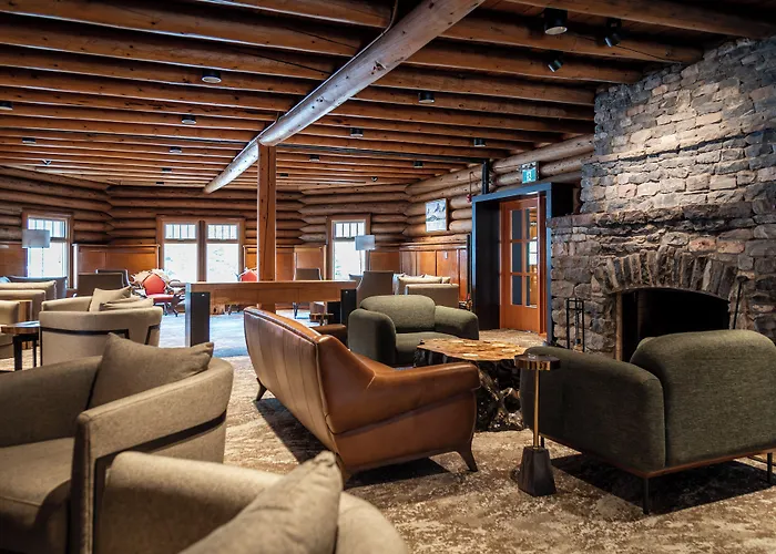 The Lodge At Bow Lake