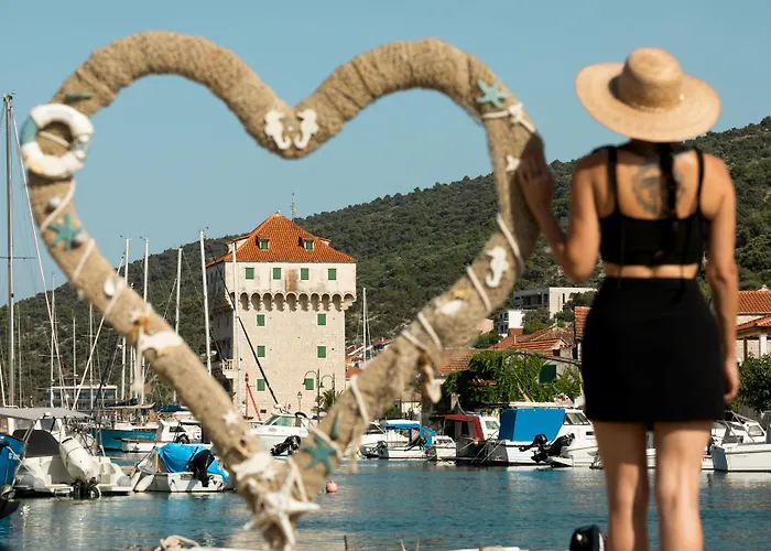 Marinus Beach Hotel