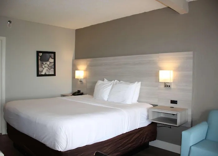 Boca Suites Deerfield Beach; Surestay Collection By BW