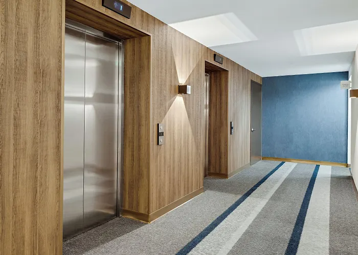 Hilton Garden Inn San Jose Airport City Mall