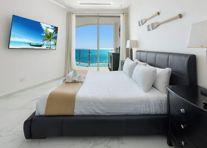 Esmeralda Beach Resort