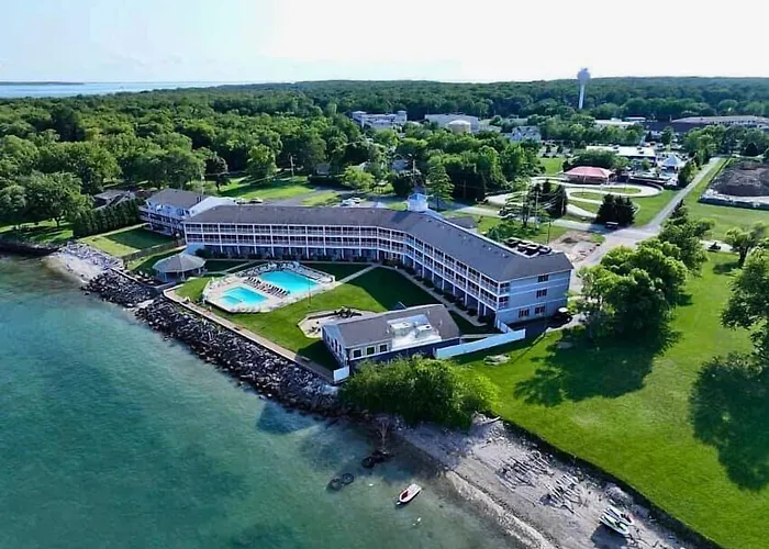 Bayshore Resort At Put-In-Bay