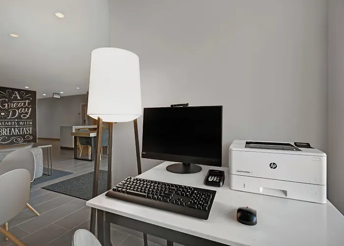 Towneplace Suites By Marriott Fall River Westport