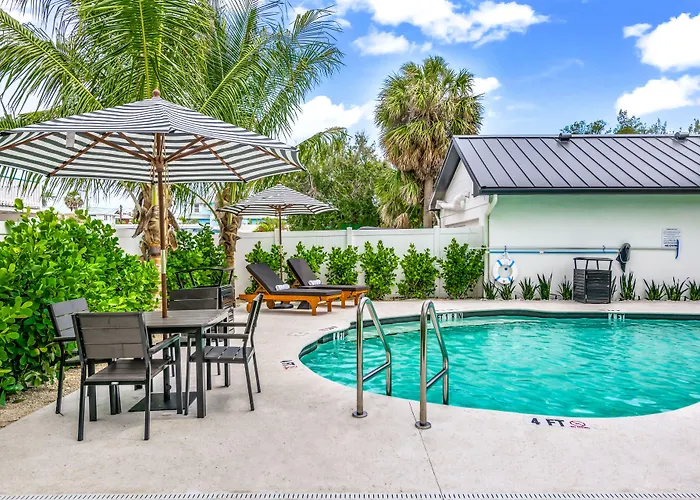 The Retreat At Anna Maria Island Inn