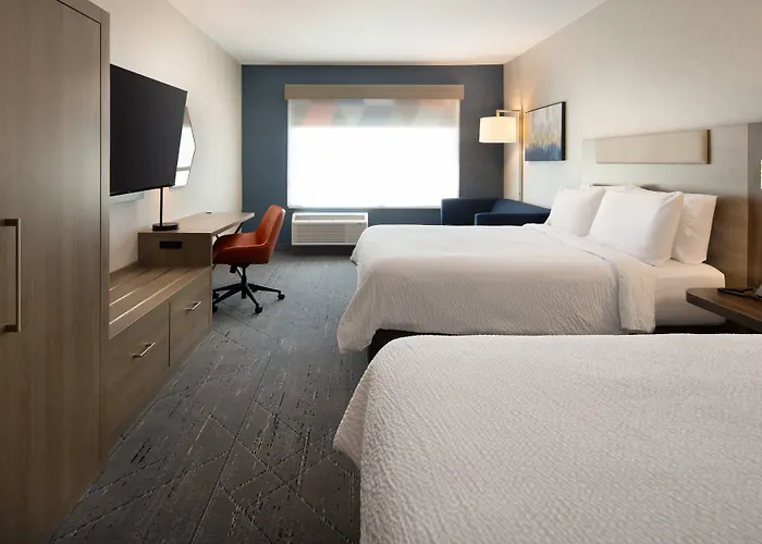 Holiday Inn Express & Suites Fresno Airport By Ihg