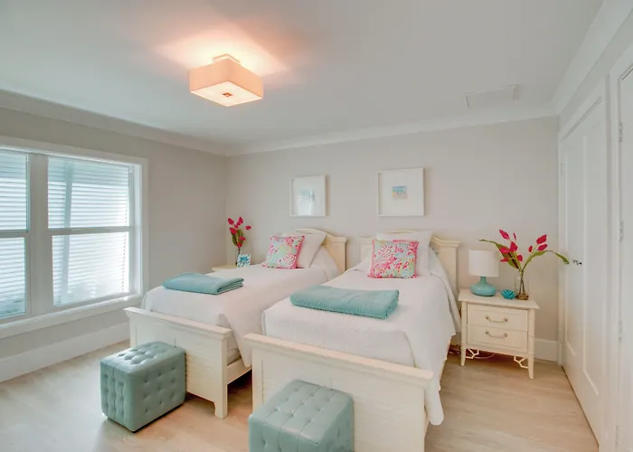 Lavish Vero Beach Escape With Pool, Patio + Dock!