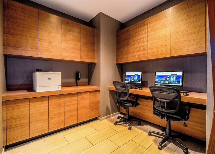 Springhill Suites By Marriott Oakland Airport