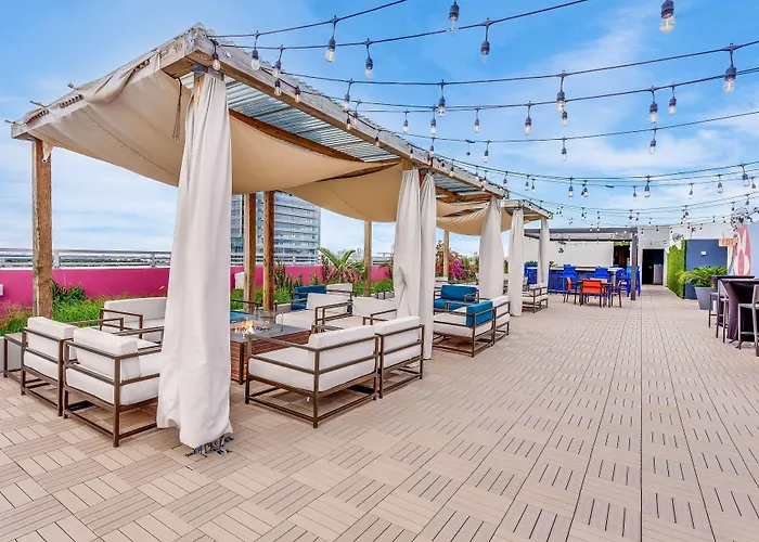 Serena Hotel Aventura Miami, Tapestry Collection By Hilton
