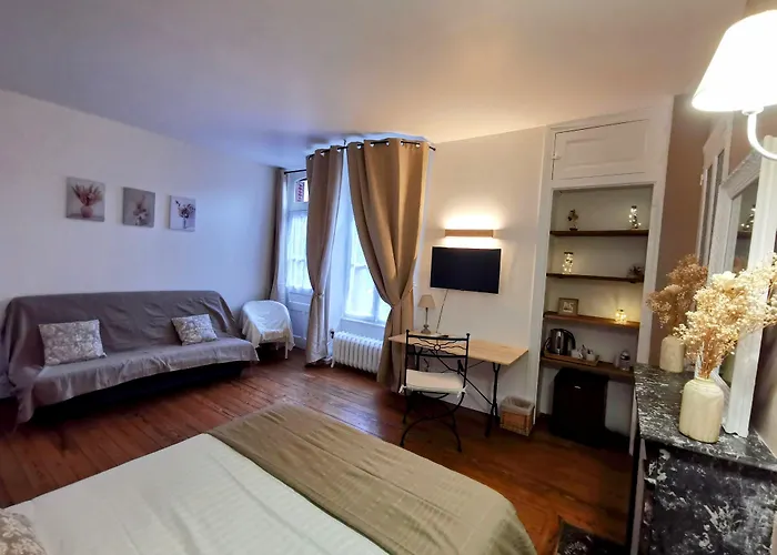 Logis Hotel La Tourelle Du Beffroi