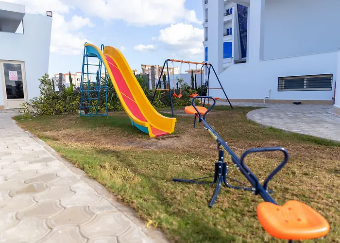 Lamar Azur Hotel