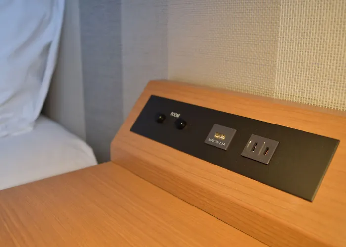 Umedaholic Hotel