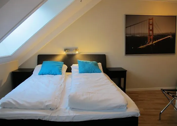 Chesterfield Hotel