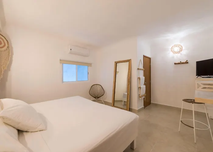 Hotel Caracol Puerto Morelos